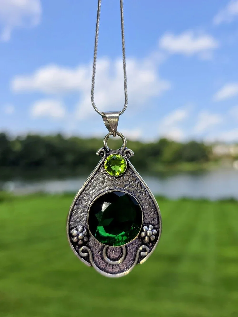 Chrome Diopside & Periodot Pendant Necklace In 925 Sterling Silver (2.5